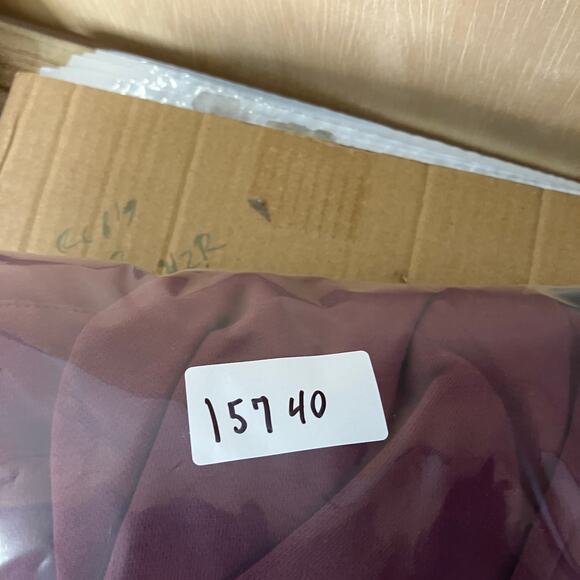 Reebok Hoodie Mens XL Maroon Pullover Fleece Sweatshirt Kangaroo Pocket Casual - Picture 9 of 9